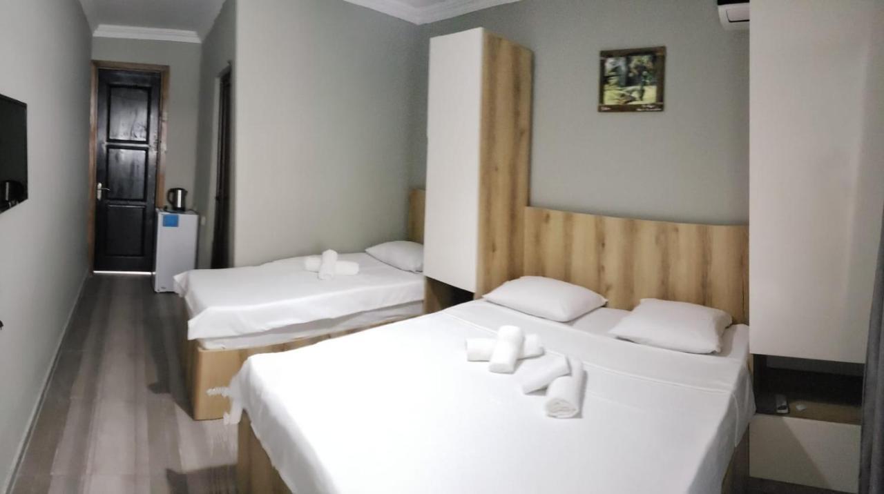 Midia Guest House Kobuleti Eksteriør billede