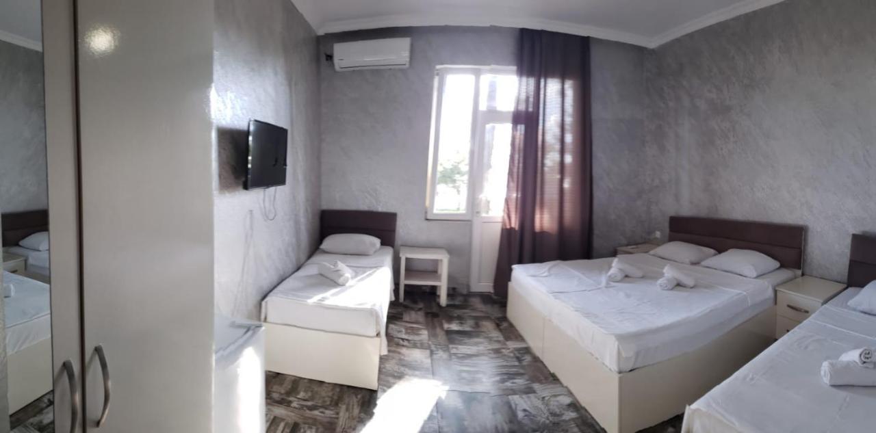 Midia Guest House Kobuleti Eksteriør billede
