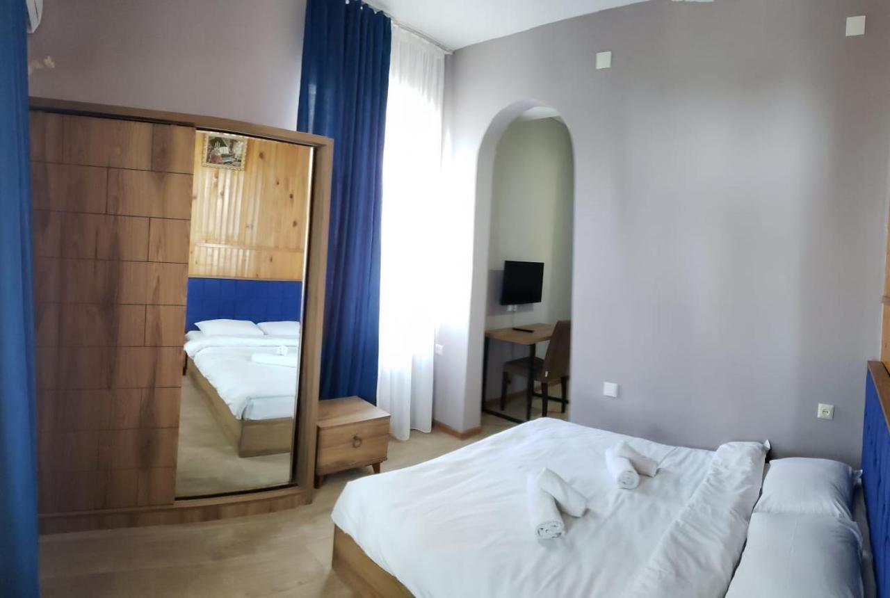 Midia Guest House Kobuleti Eksteriør billede