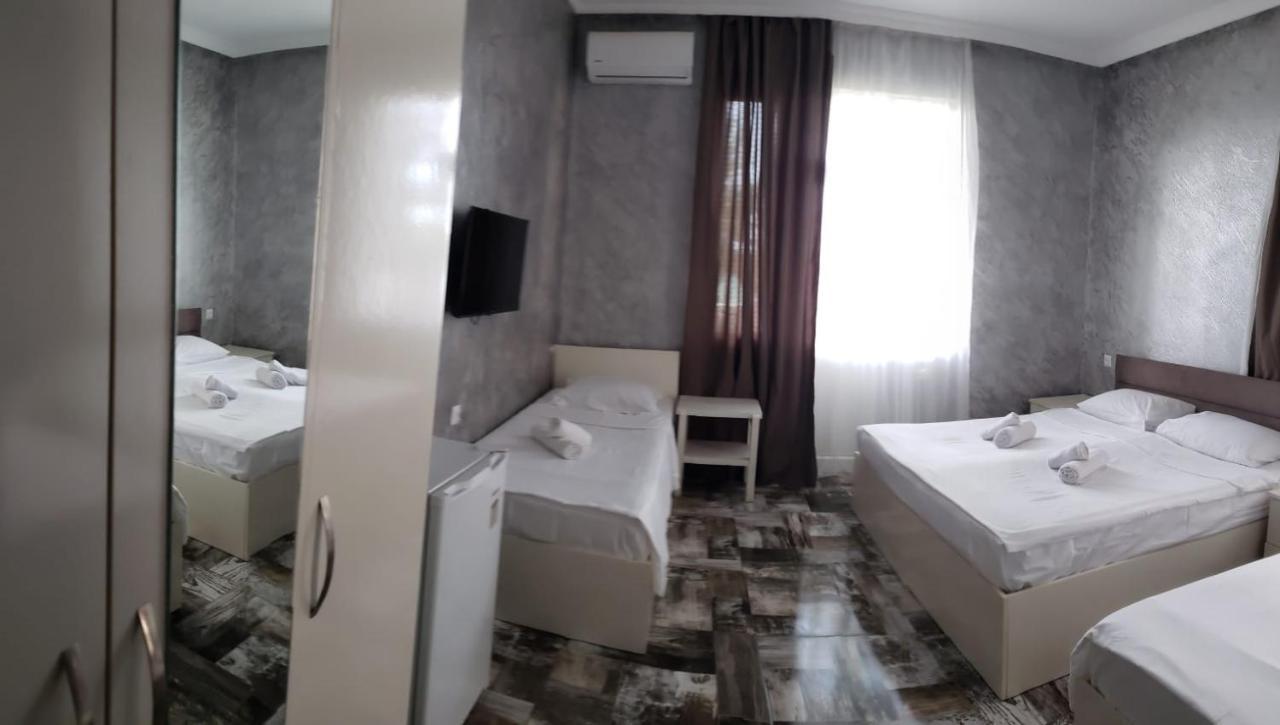 Midia Guest House Kobuleti Eksteriør billede