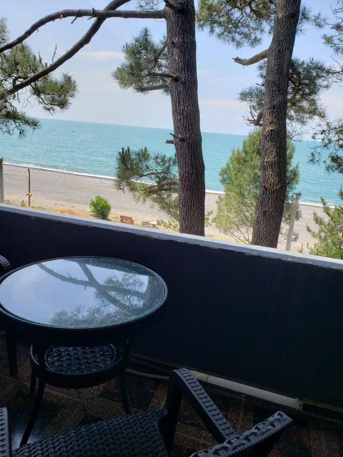Midia Guest House Kobuleti Eksteriør billede