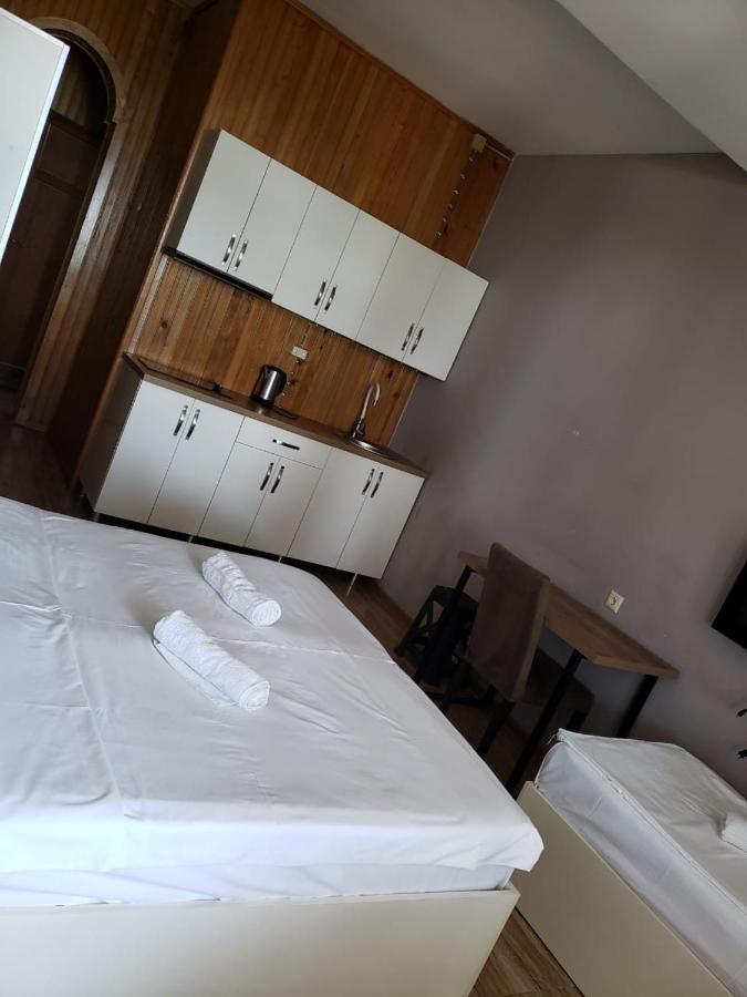 Midia Guest House Kobuleti Eksteriør billede