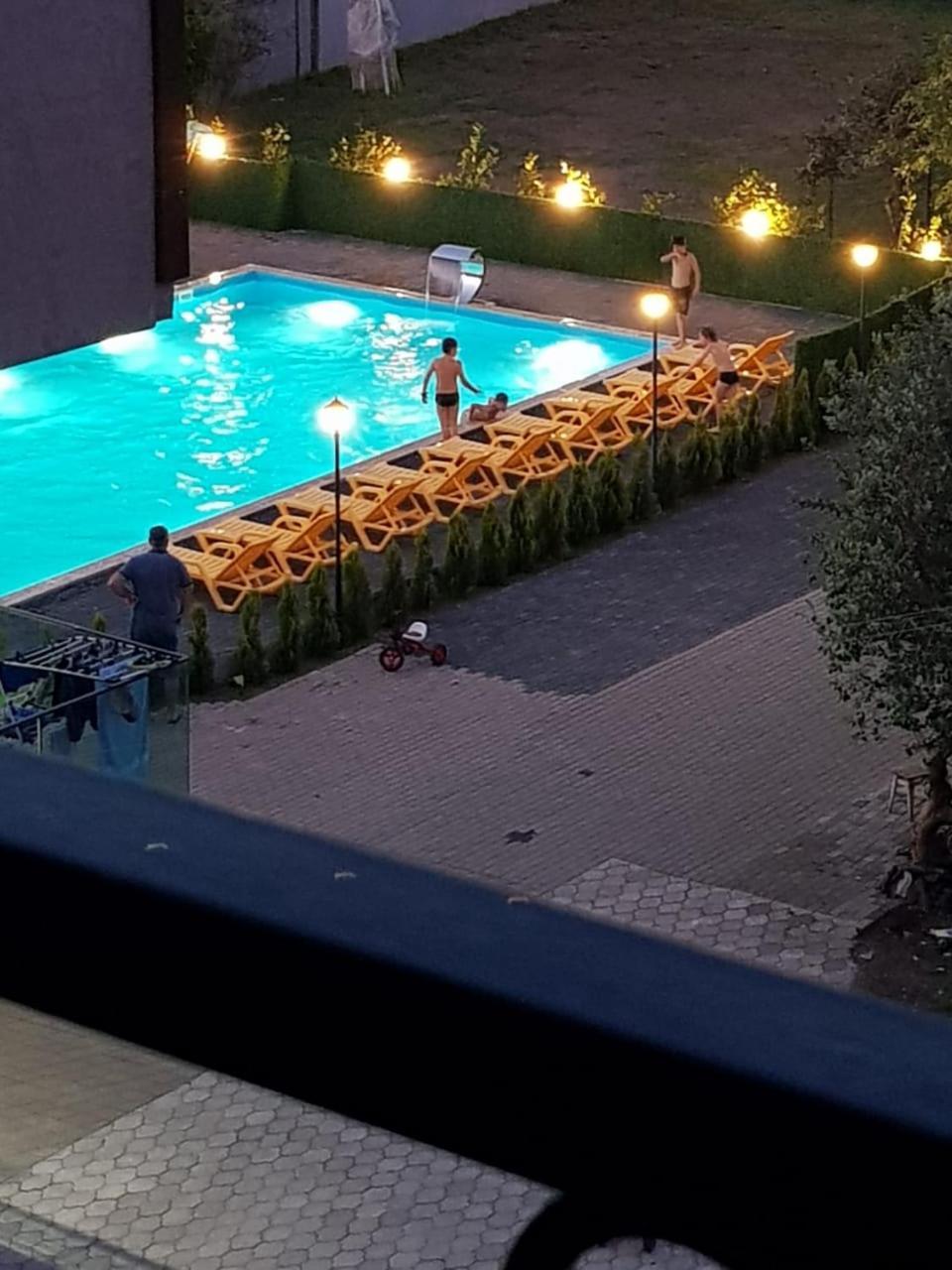 Midia Guest House Kobuleti Eksteriør billede